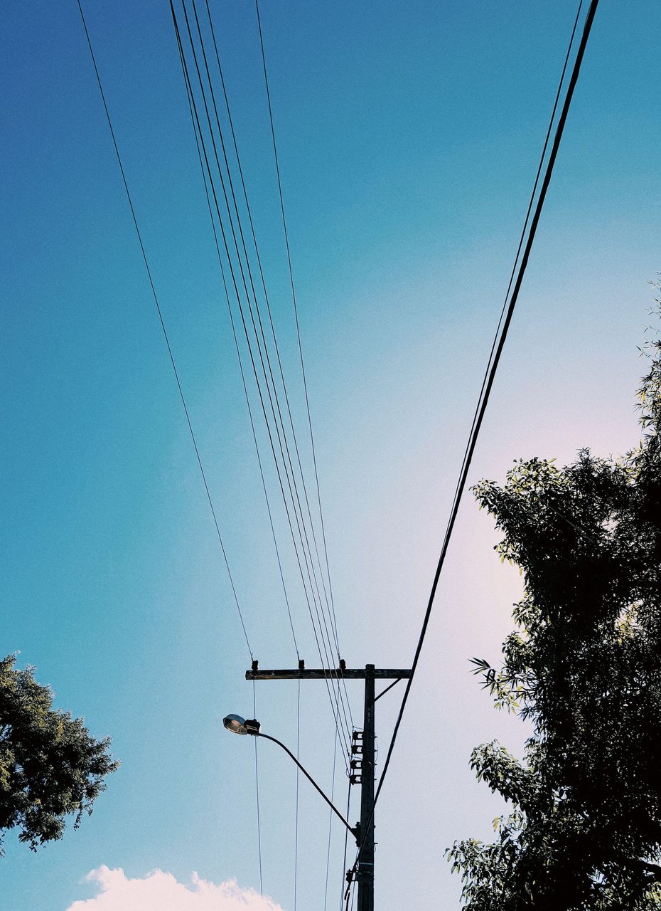 Power-2.jpg - the generation capacity waiting in interconnection queues.